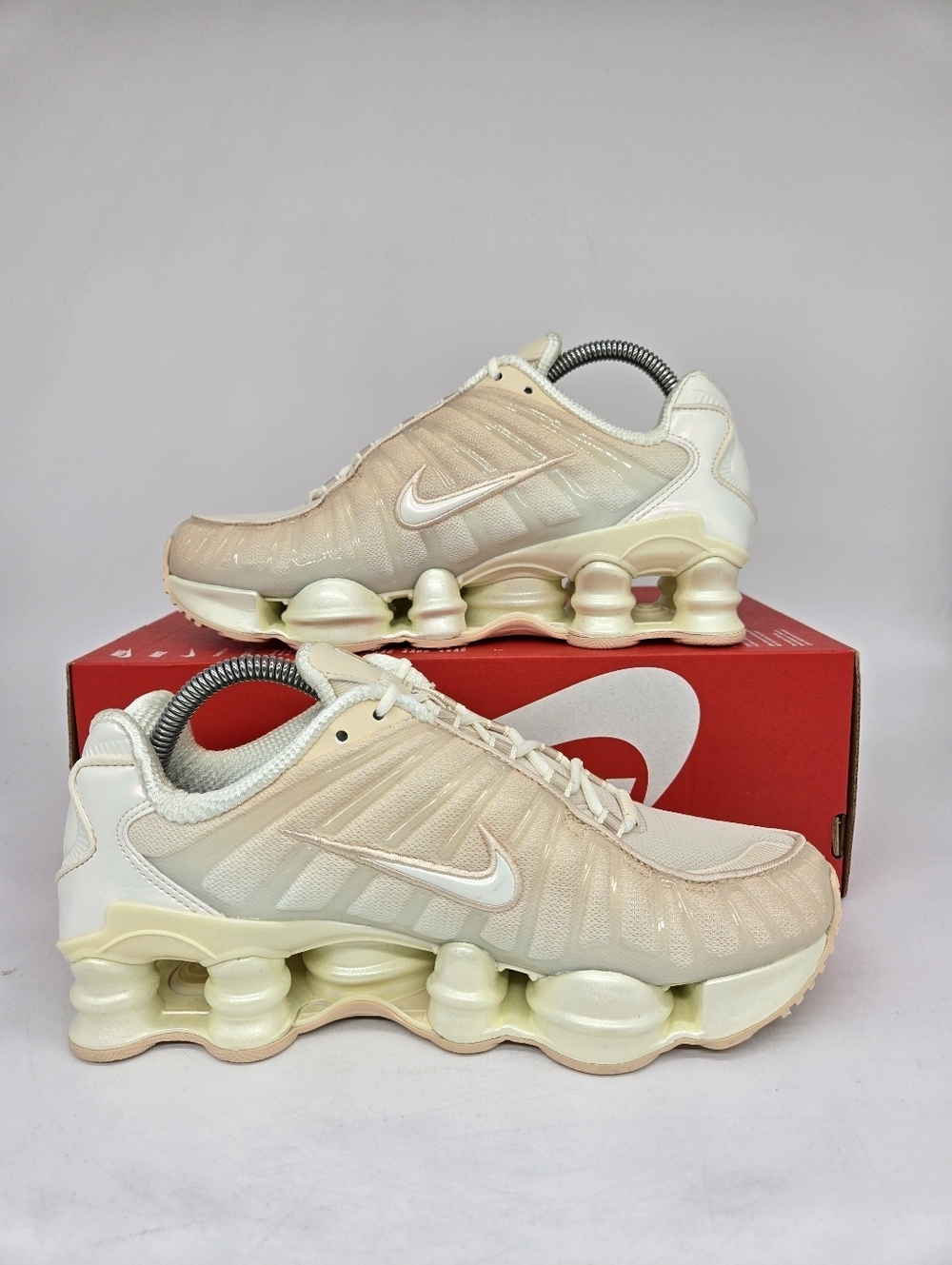Nike Women's Shox TL IH5075-219 Pearl White Particle Pink Shoes Size 8 - Picture 4 of 8